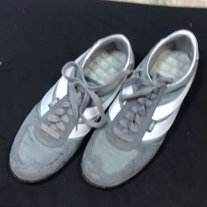 Astro soccer shoe sz 7 1/2